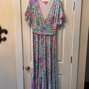 Lilly Pulitzer EUC midi dress (maxi length in me at 5'3) in size medium
